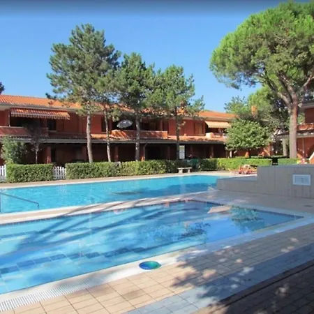 Flat In A Poolside Residence-beahost Апартаменты