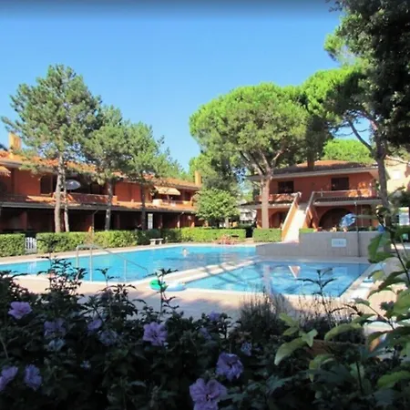 Flat In A Poolside Residence-beahost Apartamento *