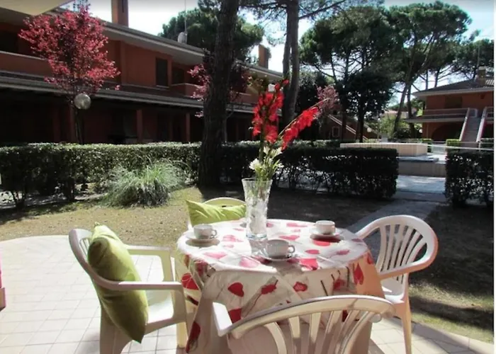 Flat In A Poolside Residence-beahost Apartment Bibione